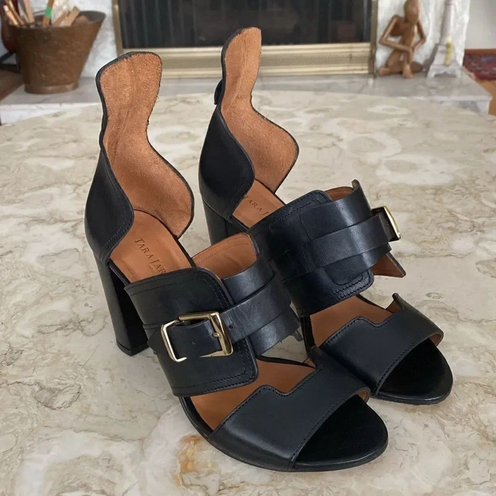 Tara Jarmon Leather Sandals $505 New